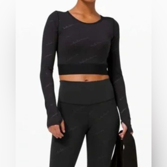 7. Lululemon wundertrain special edition Wordmark Crop Gold Logo p2p 16, band 13 - Picture 1 of 5